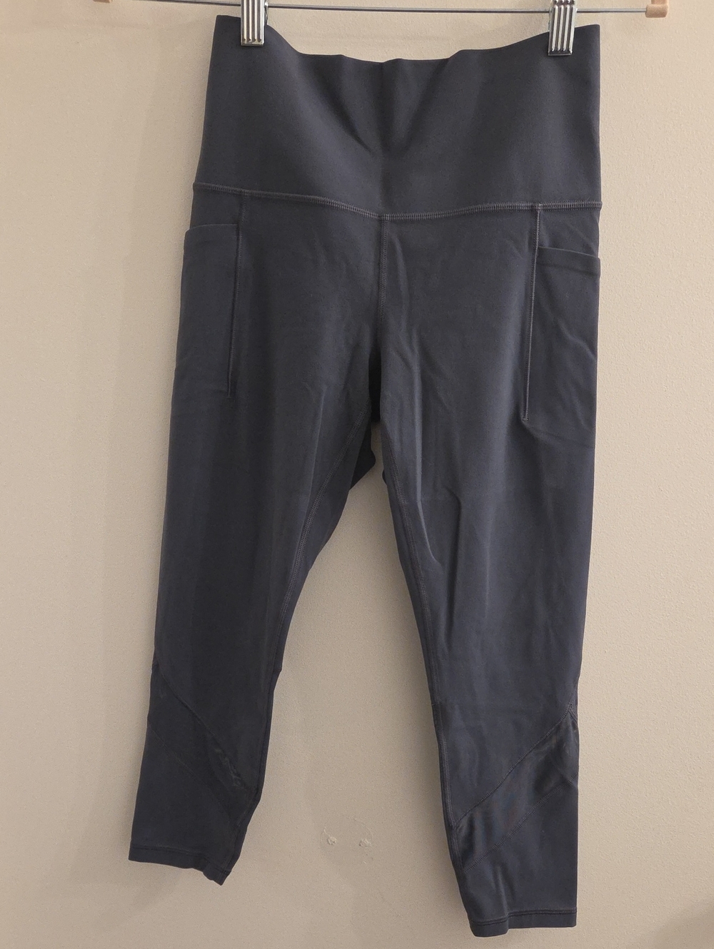 Athleta Salutation Stash Mesh Leggings In Gray, Size SP